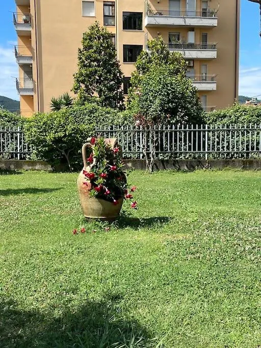 Family & Friends - Sarzana Apartment