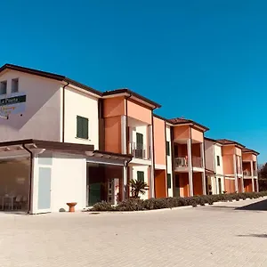 Aparthotel Rta La Pineta, Sarzana